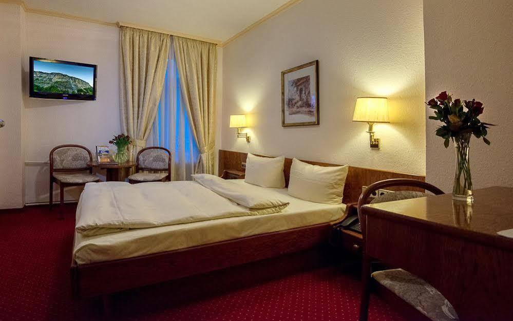 Hotel Am Kochbrunnen Wiesbaden Luaran gambar